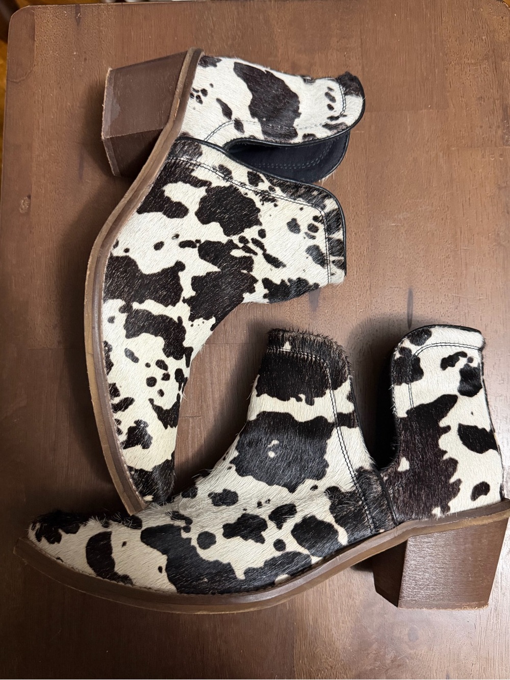 MYRA Cow Print Western Ankle Boots - Black & White